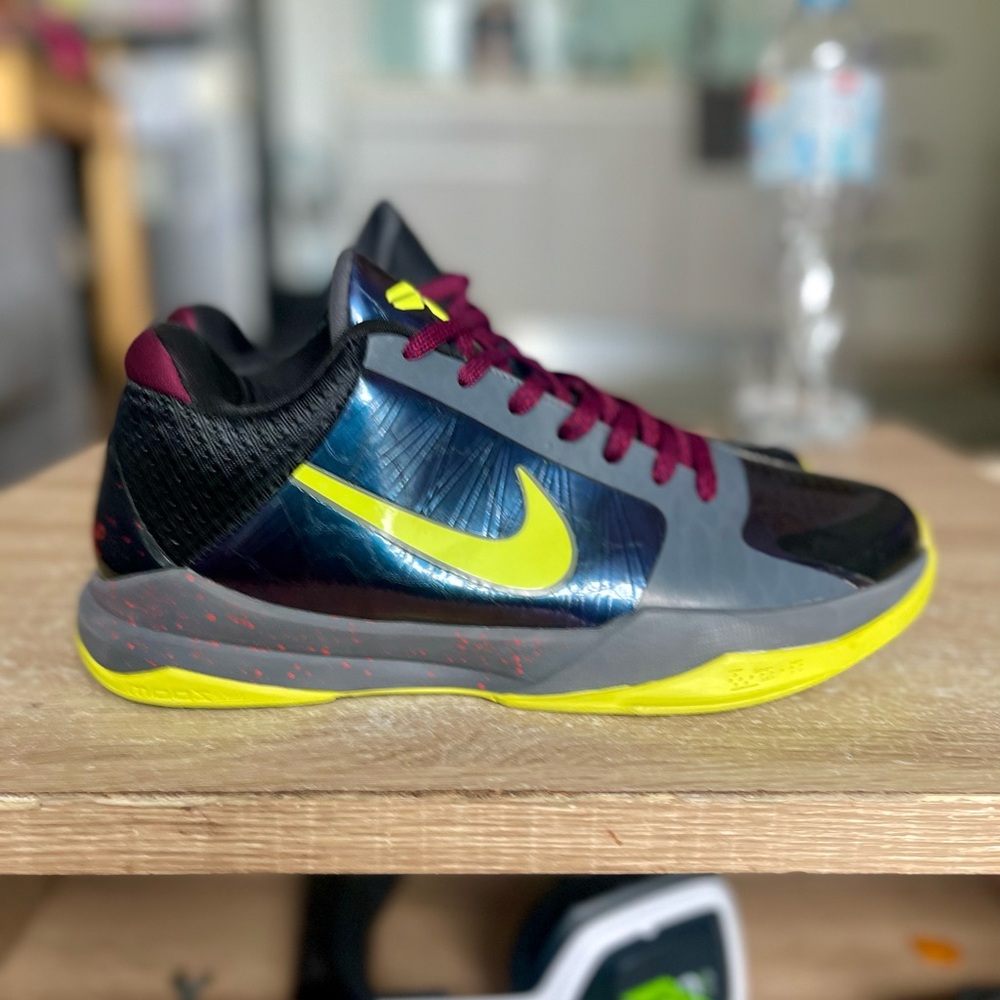 Rare. Nike Kobe 5 Protro 2K gamer exclusive